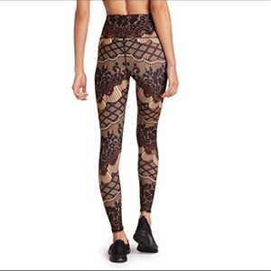 🔥☄️😲 RARE Niyama Sol Colette leggings! NWOT